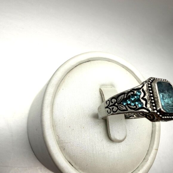 Blue Glass Stone Silver Tone Ring Vintage Style Size 8 - Picture 2 of 6